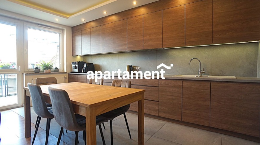 3 pokojowy klimatyzowany apartament-blok z windą