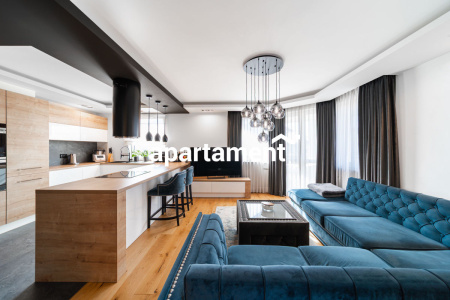 Luksusowy apartament dwupoziomowy. Winda, klima